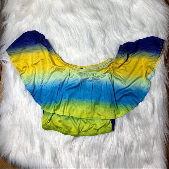 Tops - New Ruffle Ombré Crop 🍭